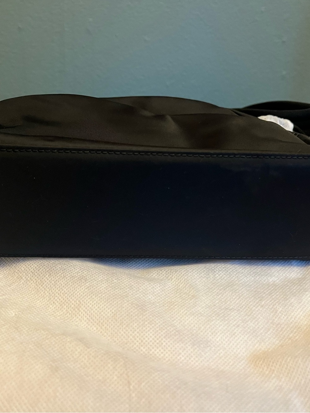 Lo & Sons Black Nylon Nouvelle Crossbody Bag- Gold hardware - Picture 4 of 5